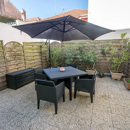 Argia, Studio Flat With Nice Terrace In Center-town Of Appartement